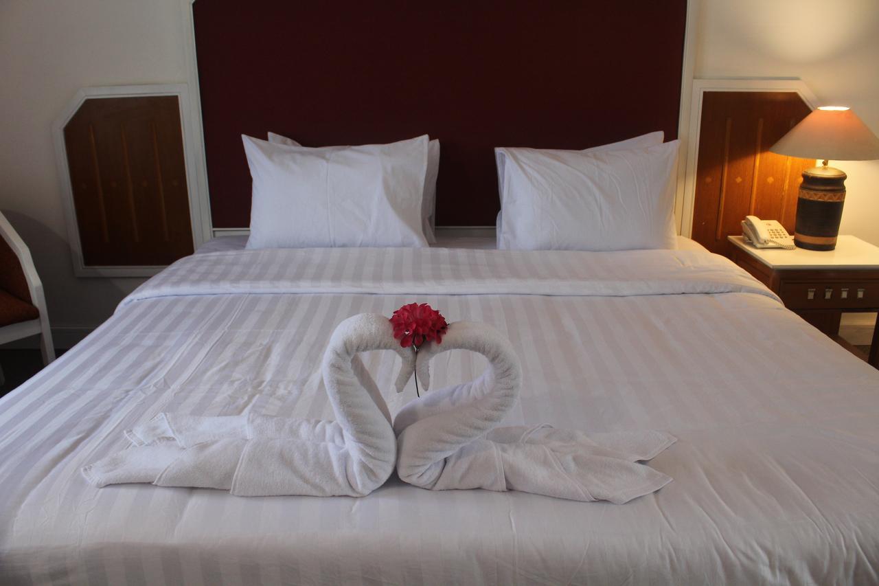Arnava Hotel Senen Jakarta Exterior photo
