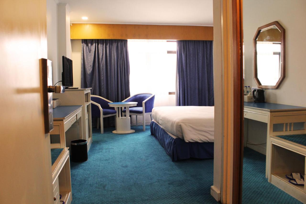 Arnava Hotel Senen Jakarta Exterior photo