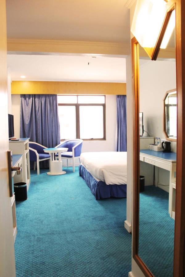 Arnava Hotel Senen Jakarta Exterior photo