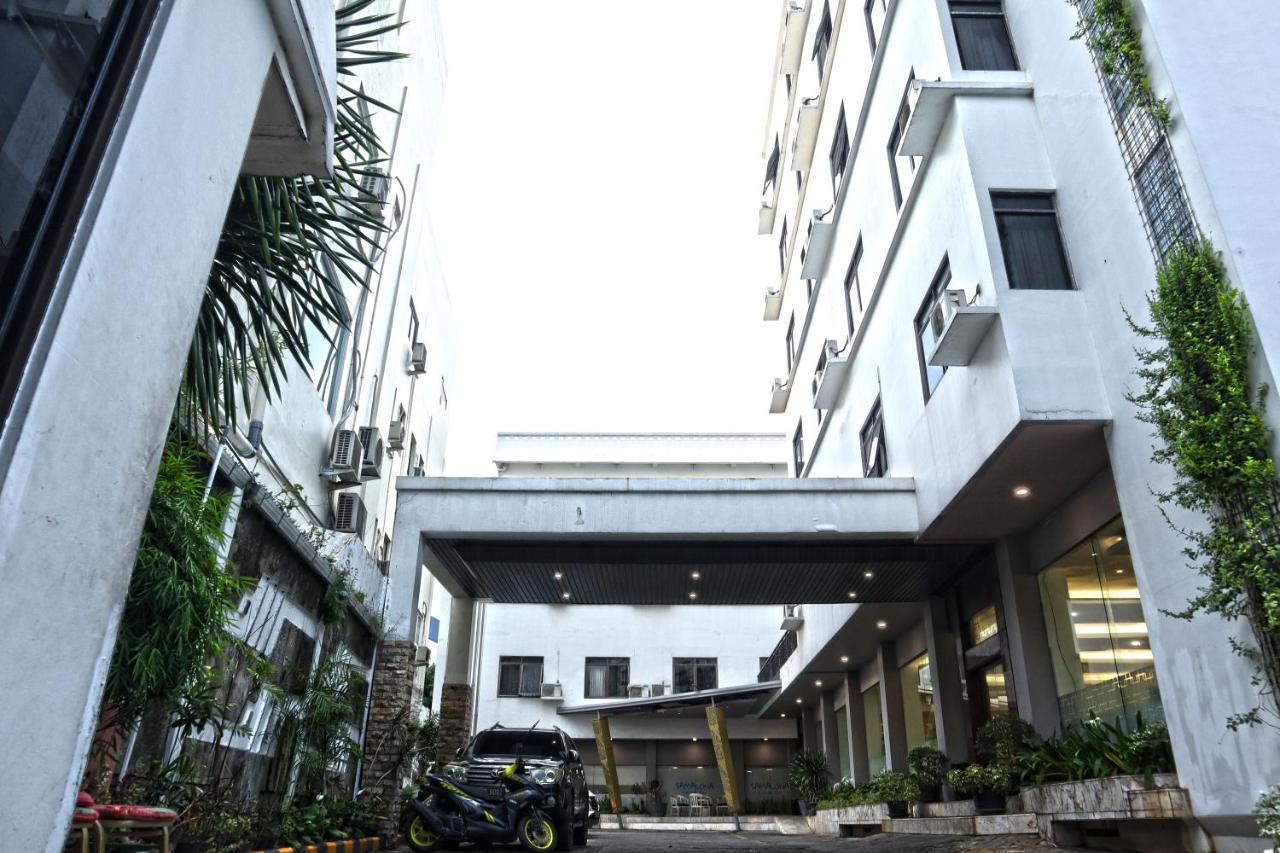 Arnava Hotel Senen Jakarta Exterior photo